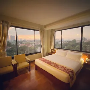 my-dream-hotel.yangonhotels.org/
